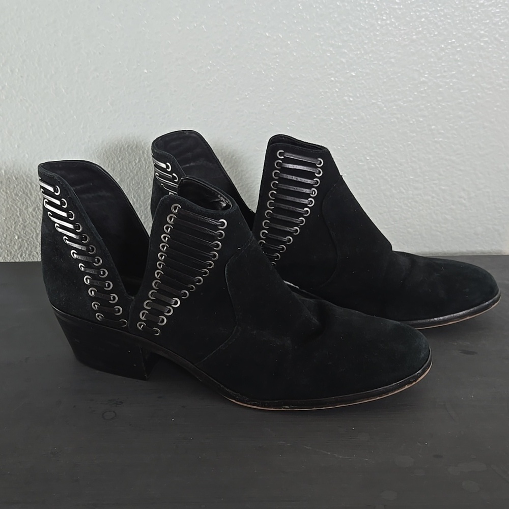 Vince Camuto Black Ankle Boots Size 8.5 - Picture 2 of 9